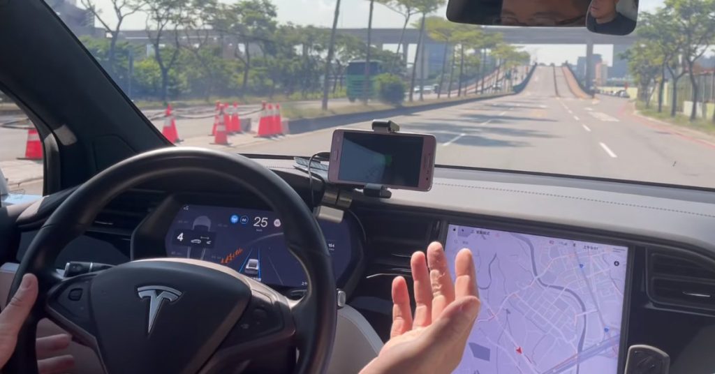 同款车同路线同回转 车主测试安全通过