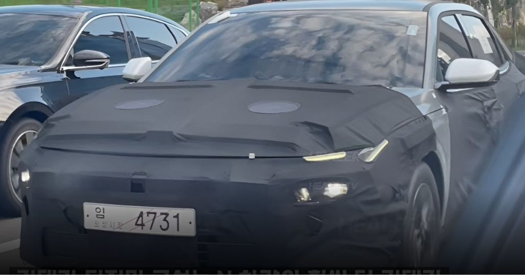 Hyundai全新Elantra测试车首曝光 维持前卫设计预计明年亮相