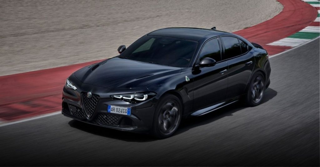 Alfa Romeo Giulia Quadrifoglio特仕版  全球限量46辆